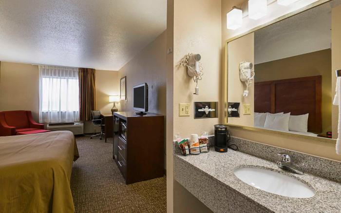 Quality Inn Waverly