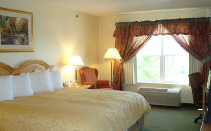 Country Inn & Suites by Radisson, Cottage Grove, MN