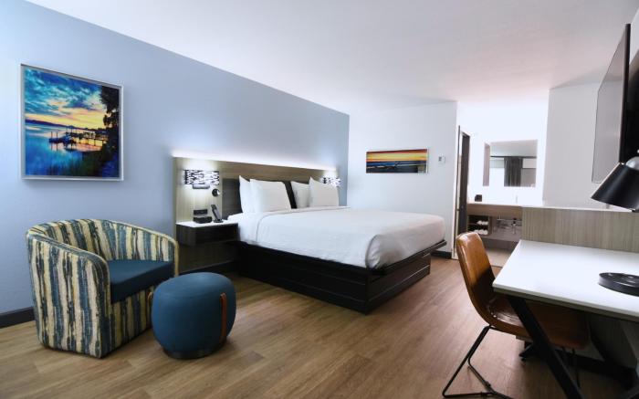 Best Western Point South