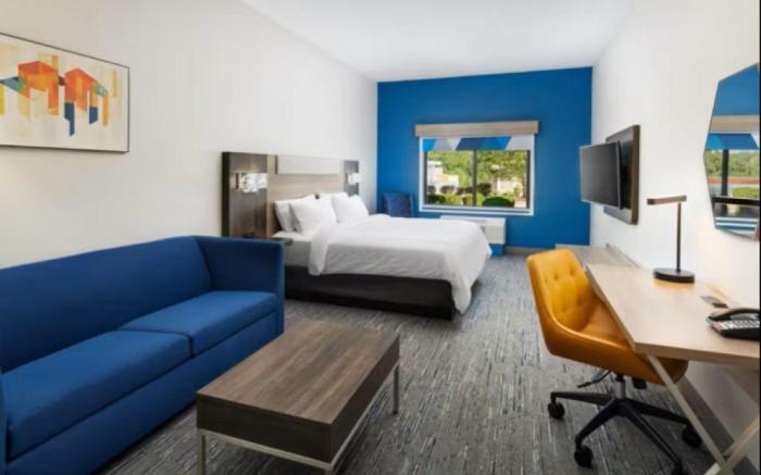 Holiday Inn Express And Suites Bridgeport by IHG