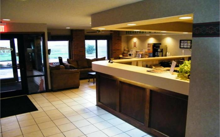 Capital O Amerihost Inn and Suites Mexico Hwy 54 MO