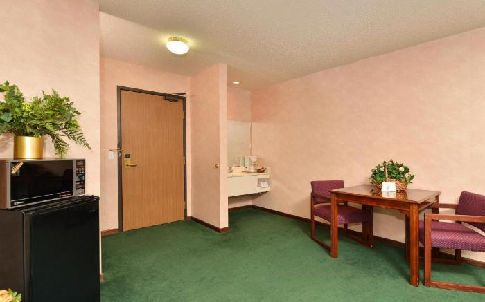 Days Inn by Wyndham Ozark Springfield