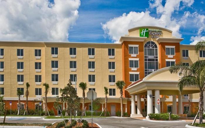Holiday Inn Express Hotel & Suites Port St. Lucie West By IHG