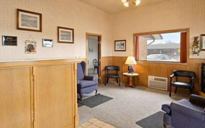 Royal Inn & Suites