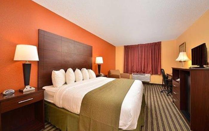 Quality Inn & Suites Grinnell near University