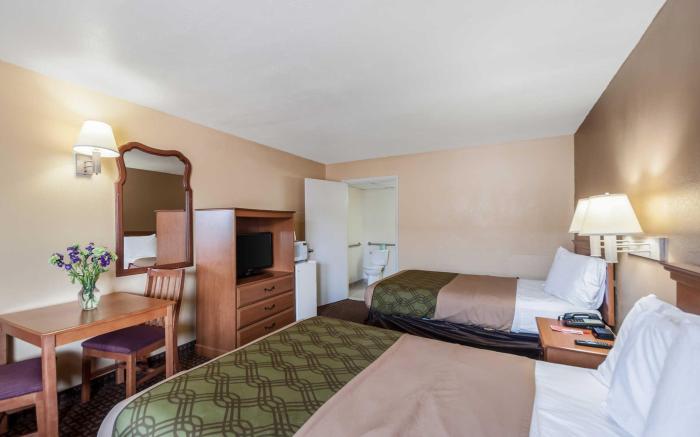 Econo Lodge Easton Route 50