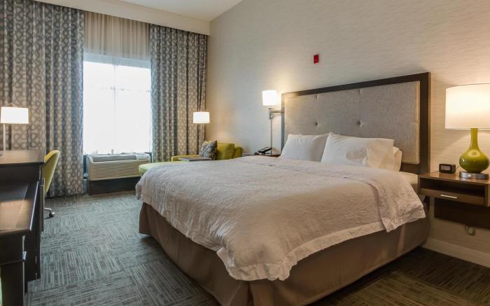 Hampton Inn White House