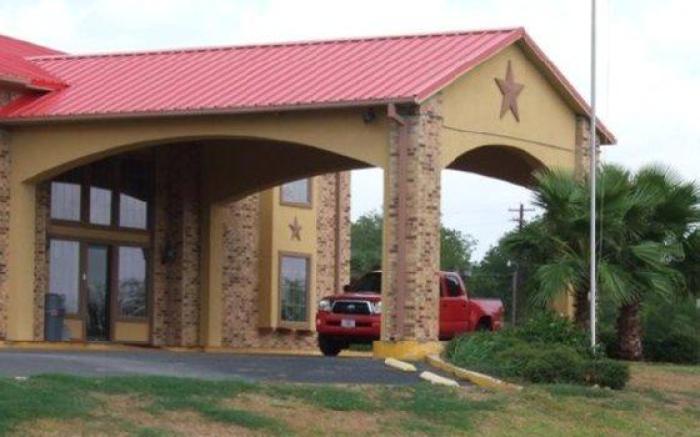 Chaparral Motel Hallettsville