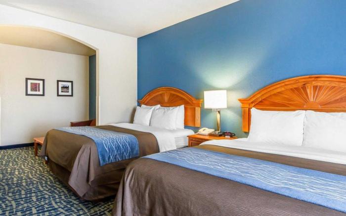 Comfort Inn & Suites Pauls Valley - City Lake