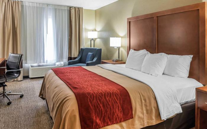Comfort Inn & Suites