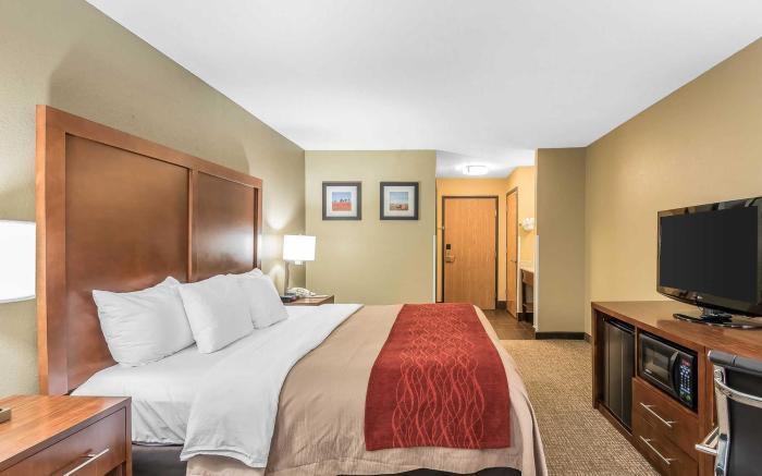 Comfort Inn & Suites