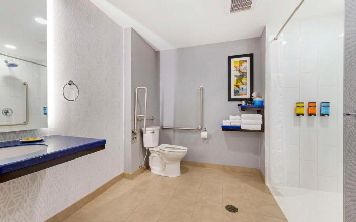 GLo Best Western Kanata Ottawa West
