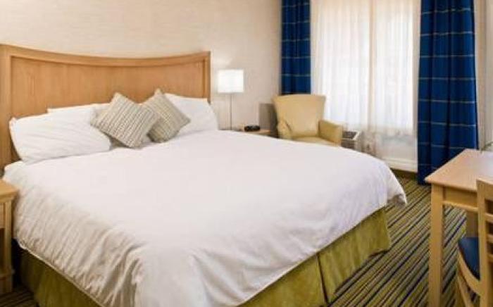 Surfside Hotel and Suites