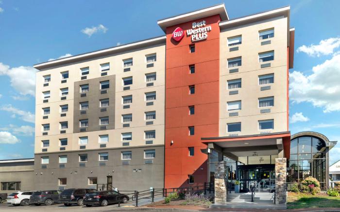 Best Western Plus Landmark Inn