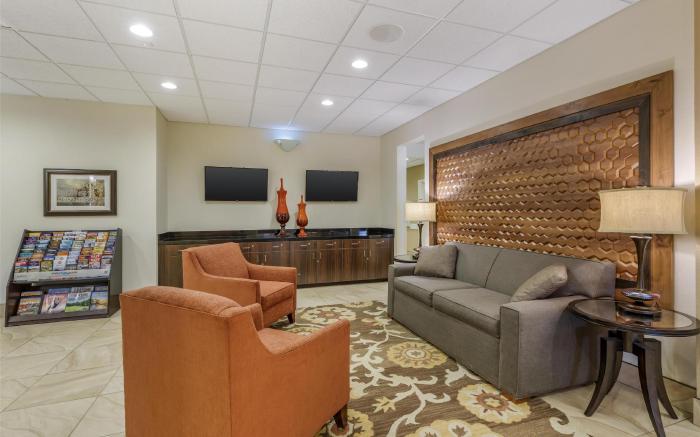 Best Western Plus Hudson Hotel & Suites