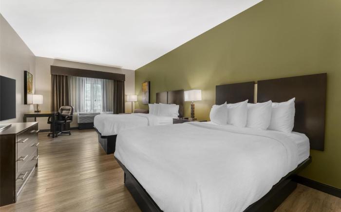 Best Western Plus Franciscan Square Inn and Suites Steubenville