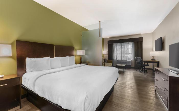 Best Western Plus Franciscan Square Inn and Suites Steubenville