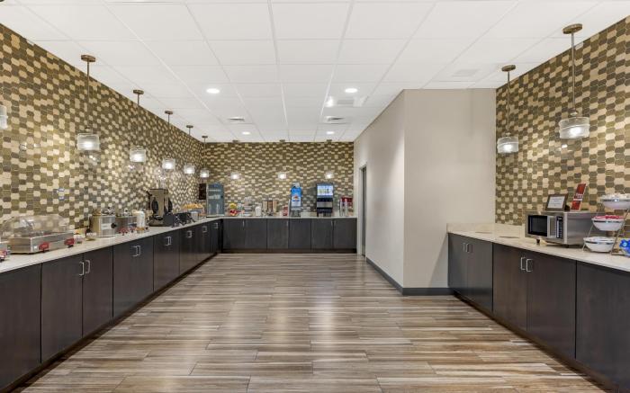 Best Western Plus Centralia Hotel & Suites