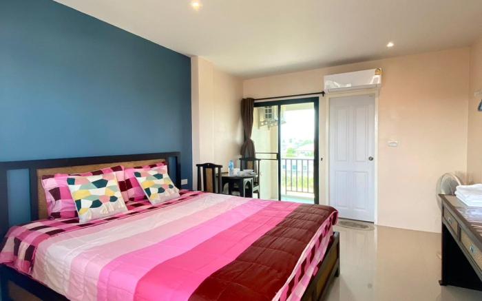 Samutsakorn Condo
