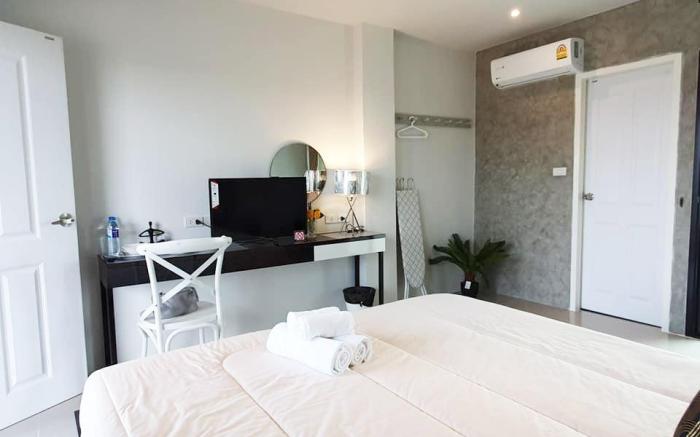 Samutsakorn Condo