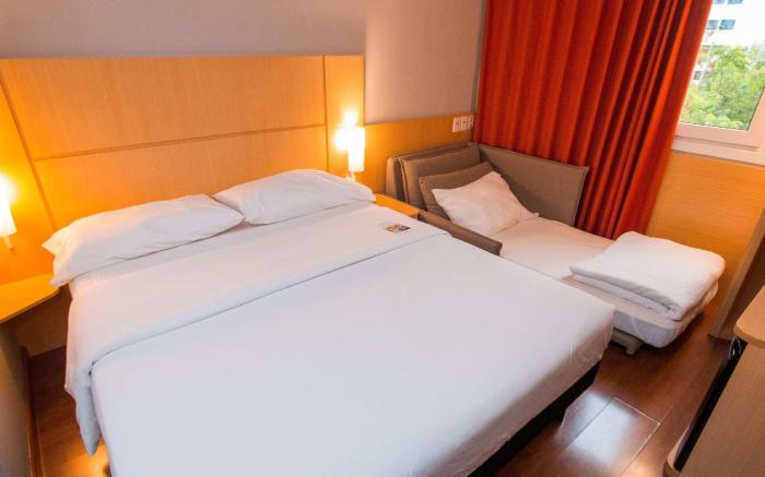 ibis Asuncion