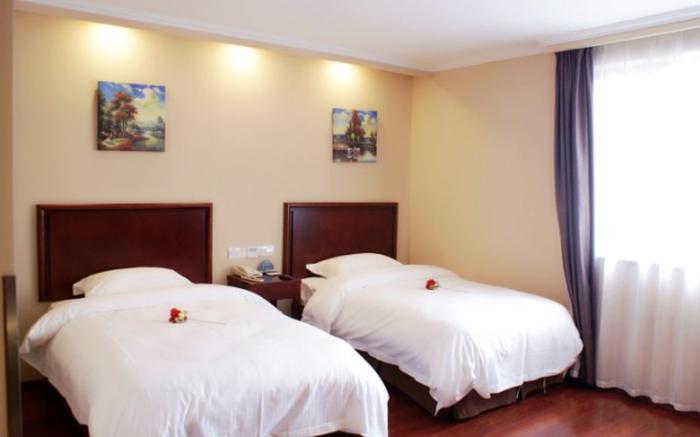 GreenTree Inn Huainan FengTai ZhongShan (N) Road Express Hotel