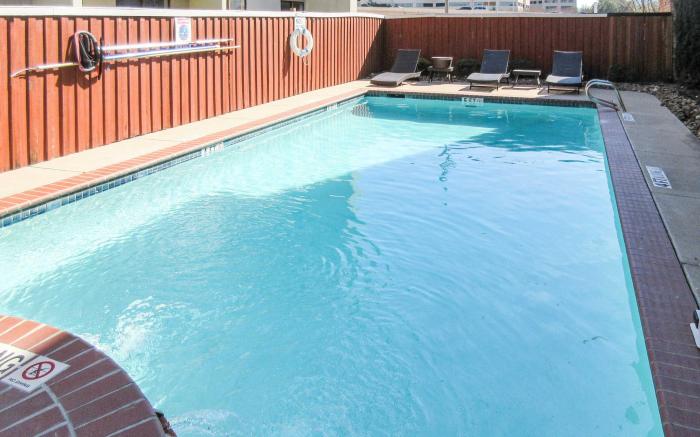 Comfort Inn Dallas Park Central