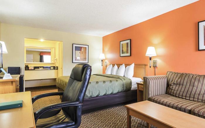 Studio 6  Suites North Richland Hills, TX