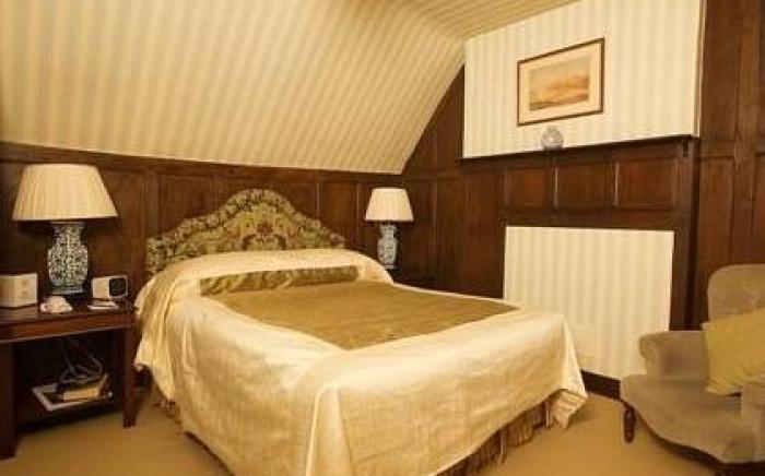 Ockenden Manor Hotel & Spa