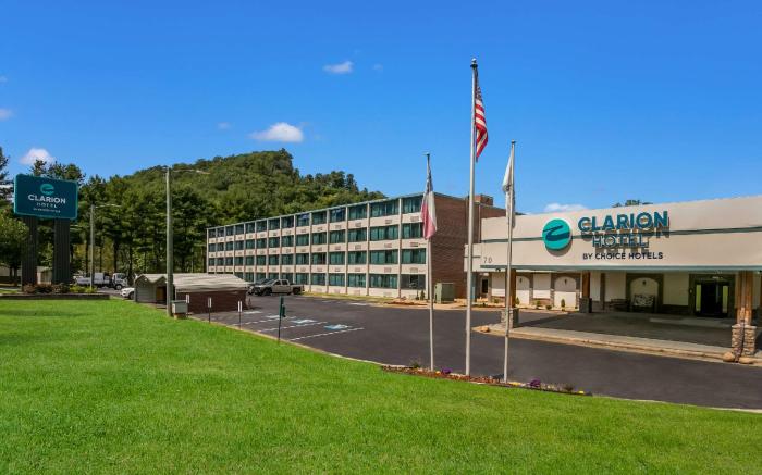Clarion Hotel Conference Center