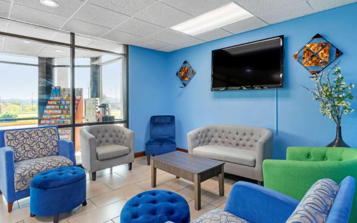 SureStay Hotel by Best Western Lenoir City