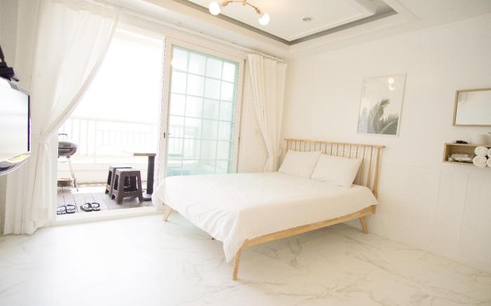 Taean Syaron Pension
