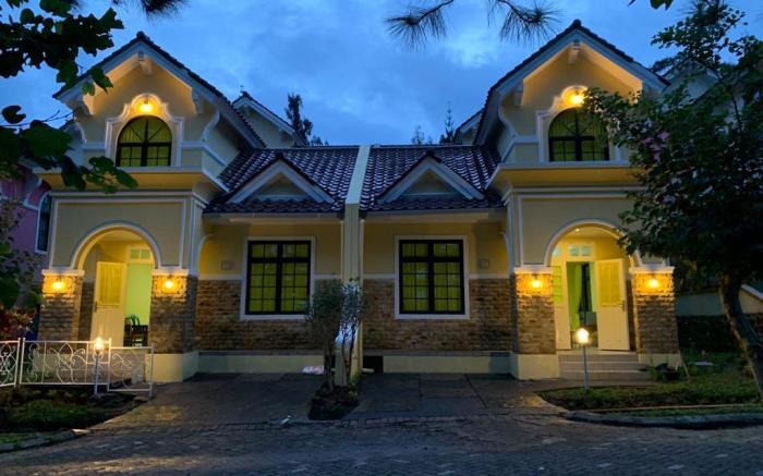 Villa Wubao Kota Bunga 2 lantai  FullWifi