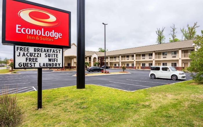 Econo Lodge Inn & Suites Bryant