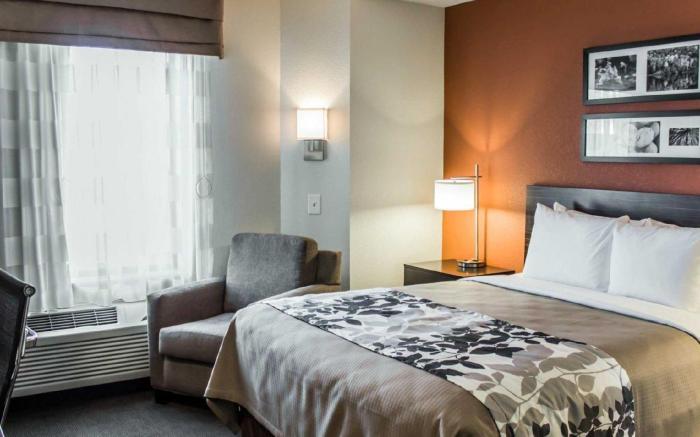 Sleep Inn & Suites Spring Lake - Fayetteville Near Fort Liberty