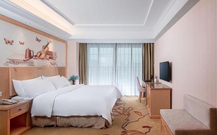 Vienna Classic Hotel Qingyuan Taihe Ancient Cave Scenic Area
