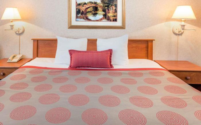 Ramada by Wyndham Kent Seattle Area