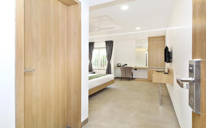 Treebo City Inn, Satara