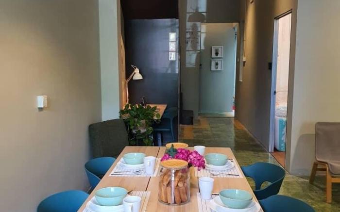 Room for 3 @ Burma Rd Georgetown (shared bathroom)