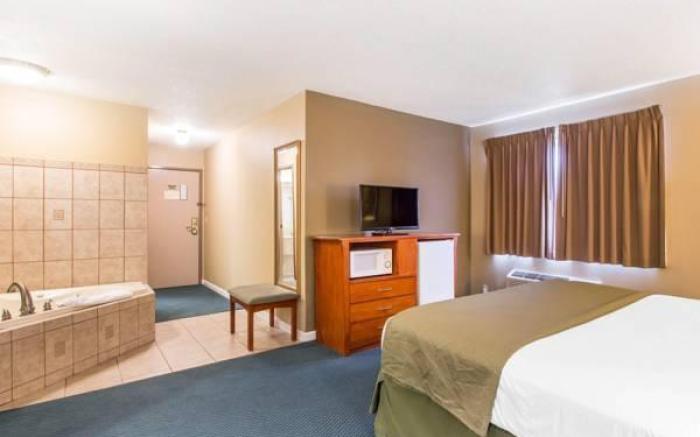 Spark by Hilton Modesto