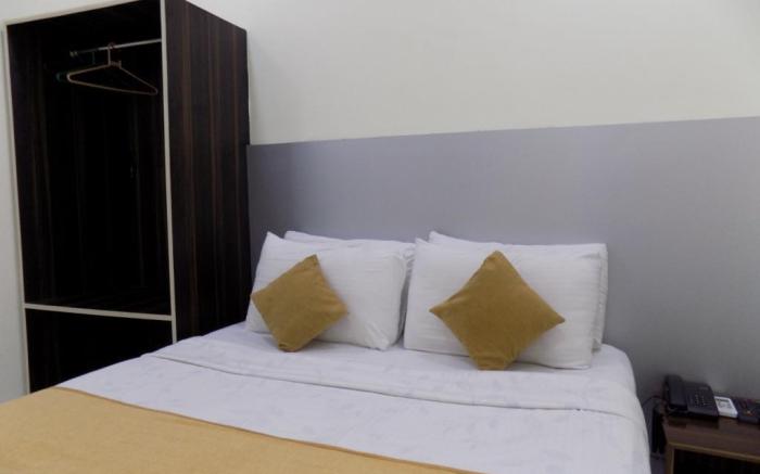 Hotel Maha Residency