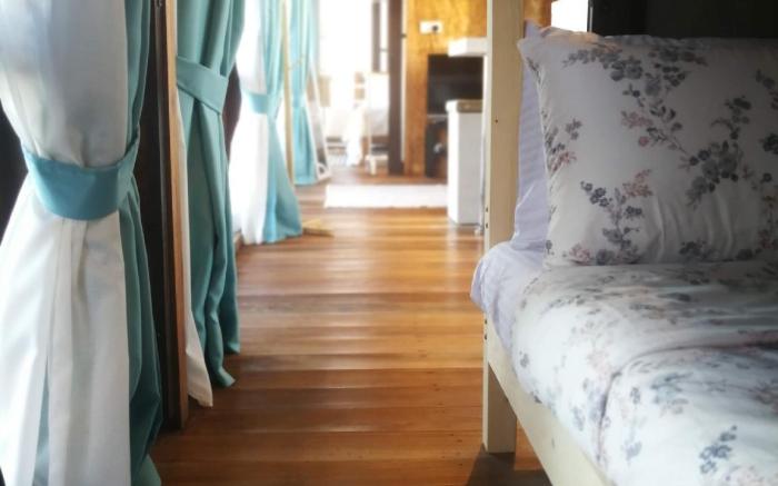 Rembulan Escape - The Container House