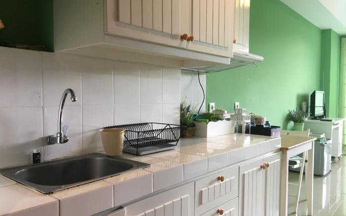 Stylish Studio @Beverly Dago Apartment By Travelio