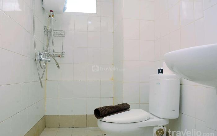 Furnished 2BR Bassura City Apartment By Travelio