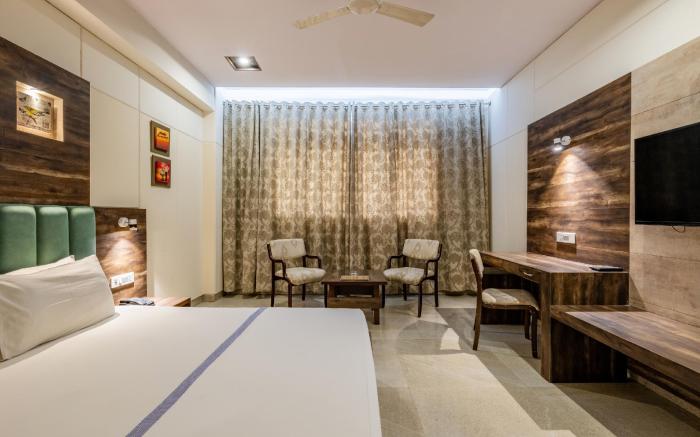 HOTEL HIGHWAY KING BEHROR