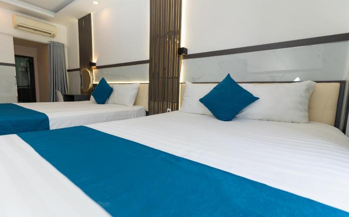 PRINCE HOTEL
