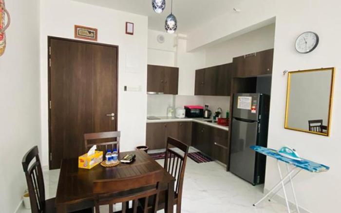 Janna Apartment@ Troika Golden Triangle Kota Bharu