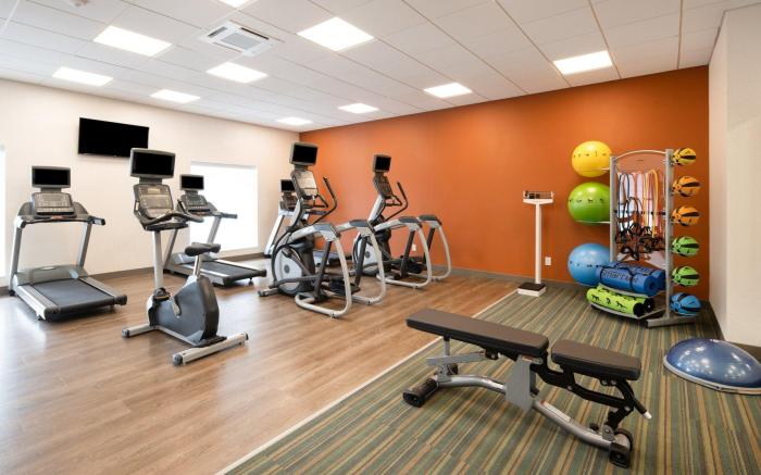 Holiday Inn Express & Suites Ft Myers Beach-Sanibel Gateway By IHG