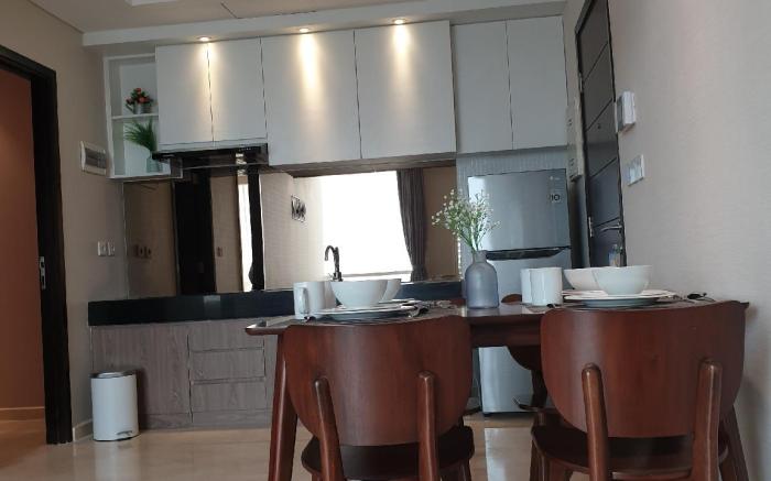 Cozy and Clean AkR Galerry west Residence