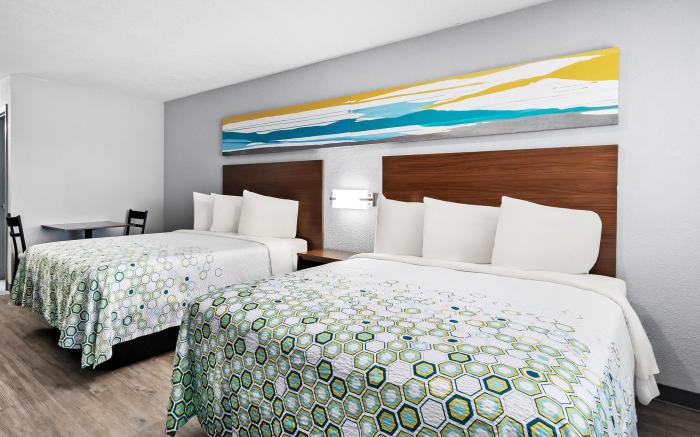 HomeTowne Studios San Antonio E – Frost Bank Center